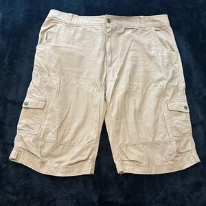 Men's Khaki Cargo Shorts - Lightweight Cotton Blend